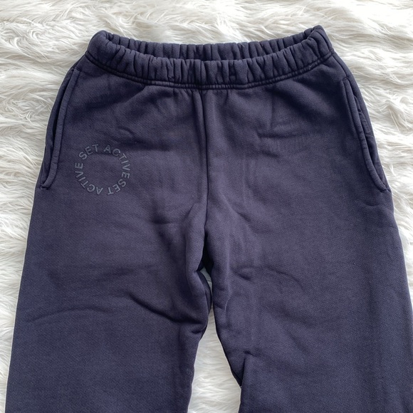 SET ACTIVE | Circle Logo Black Sweatpants - Picture 3 of 11